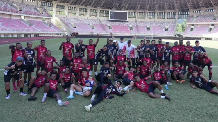 Persipura Kontra Adhyaksa Rebutan Tiket Promosi Super League