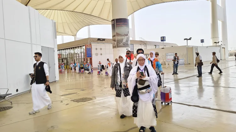 CJH Papua Kloter 27 UPG Tiba di Jeddah