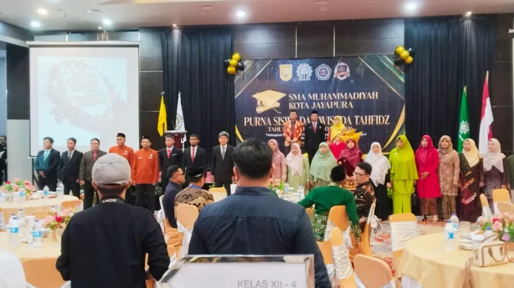 SMA Muhammadiyah Kota Jayapura Menggelar Wisuda Tahfidz & Purna Siswa