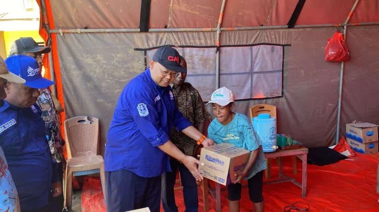 PT AMJ Siagakan Mobil Tangki untuk Korban Kebakaran Dok 8