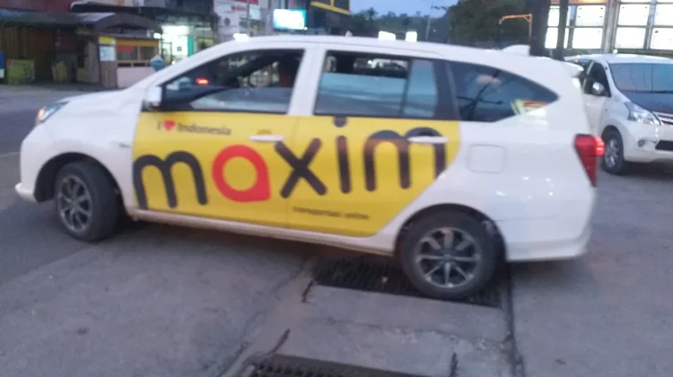 Pemasangan Stiker Maxim, Akun Jadi Status Prioritas