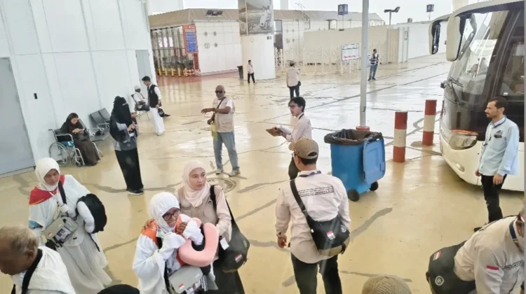 Tiba di Tanah Suci, Jemaah Haji Disambut Istimewa