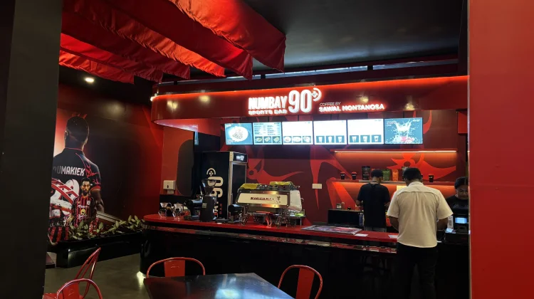 Numbay 90+, Tempat Nongkrong Pecinta Persipura