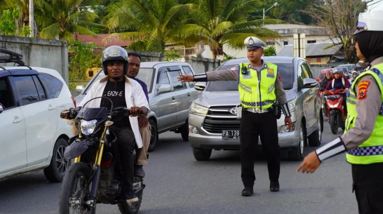 Polantas Menggelar Razia Kendaraan Bermotor