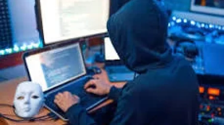 Mengapa Akun Digital Kita Sangat Rentan Diretas?