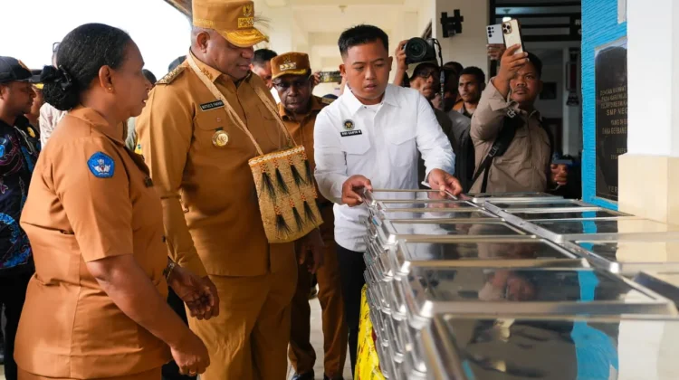 Gubernur Fakhiri Minta Menu MBG di Waropen Diganti Ikan