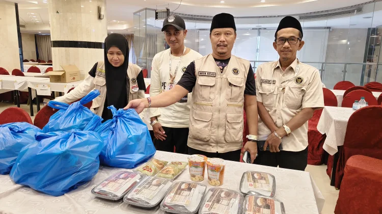 Jemaah Haji Mulai Terima Makanan Siap Saji