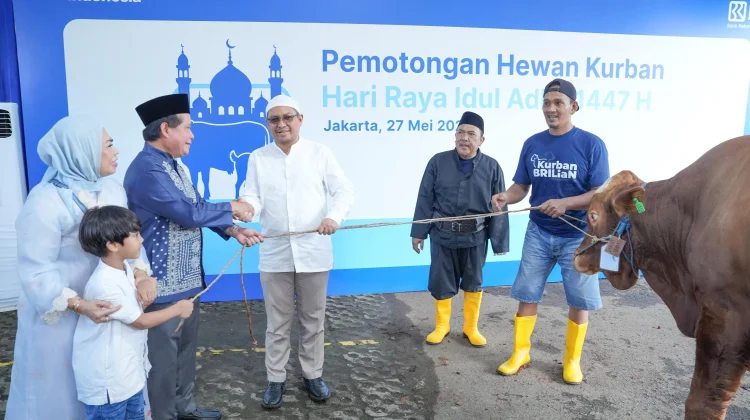 BRI Group Salurkan Ribuan Hewan Kurban di Indonesia