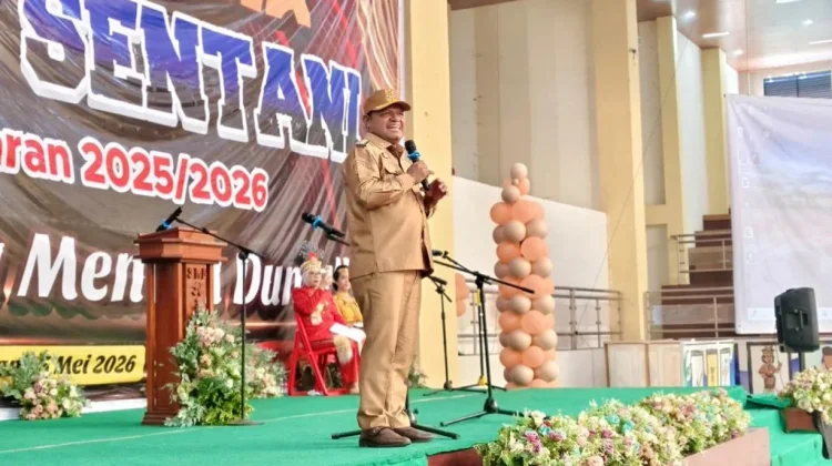 Ratusan Siswa SMA Negeri 1 Sentani Resmi Dilepas, Ini Pesan Wabup Haris Yocku