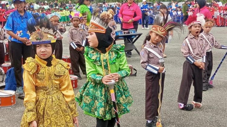Ribuan Anak TK di Kab. Jayapura Meriahkan Senam & Drumband Bersama Bunda PAUD