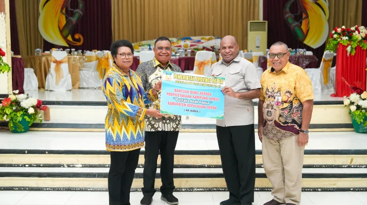 Pemprov Papua Salurkan Buku ke Kampung untuk Tingkatkan Literasi Anak