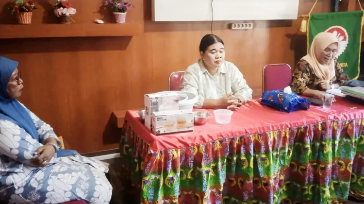 DWP LPP RRI Jayapura Gelar Pertemuan Rutin dan Arisan Bulanan di Ruang Sekretariat