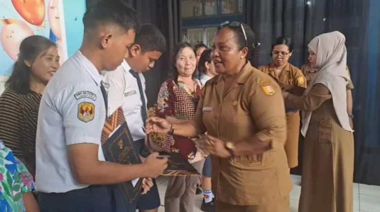 SMPN 2 Jayapura Luluskan 363 Peserta Didik, Ada Prestasi Nasional