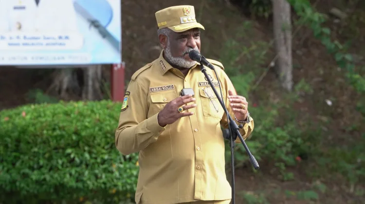 Wali Kota Jayapura Tekankan Disiplin dan Etos Kerja ASN saat Apel Pagi