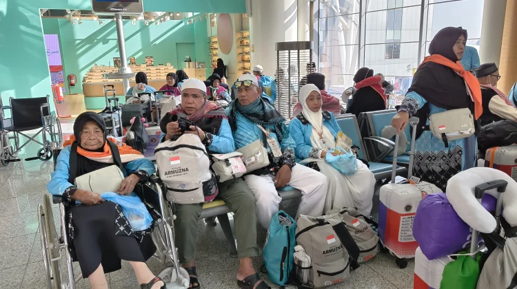 Tanazul, Dua Jemaah Haji Kloter 27 UPG Masih Dirawat.