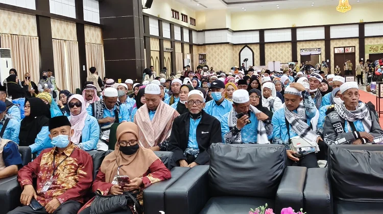 Jemaah Haji Papua Kloter 27 UPG Tiba di Tanah Air