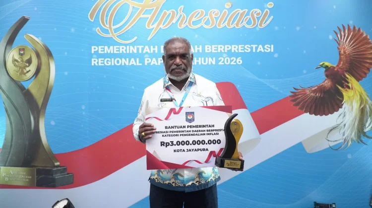 Kota Jayapura Raih Tiga Penghargaan dan Dana Rp8 Miliar