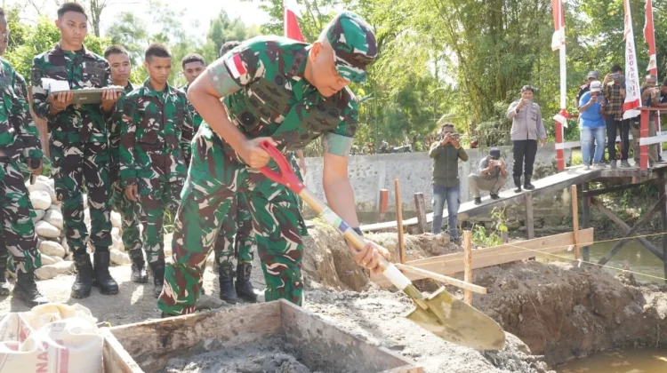 Pangdam XVII/Cenderawasih Pimpin Groundbreaking Jembatan Garuda Merah Putih