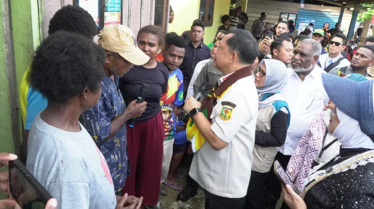 Mendagri Tinjau Bedah Rumah di Jayapura, Papua Raya Terima 22.379 Unit