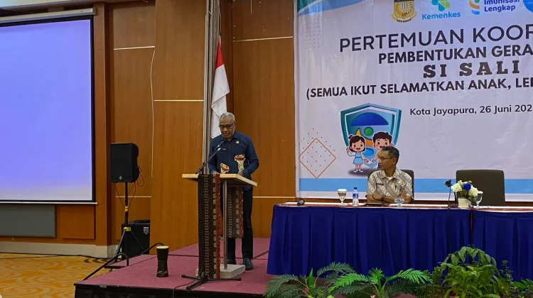 Pemprov Papua Ajak Tokoh Adat dan Gereja Lawan Hoaks Imunisasi