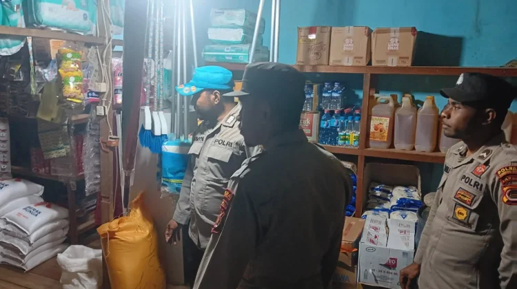 Hadirkan Rasa Aman bagi Pedagang di Pasar Kelila, Polsek Kelila Gelar Patroli