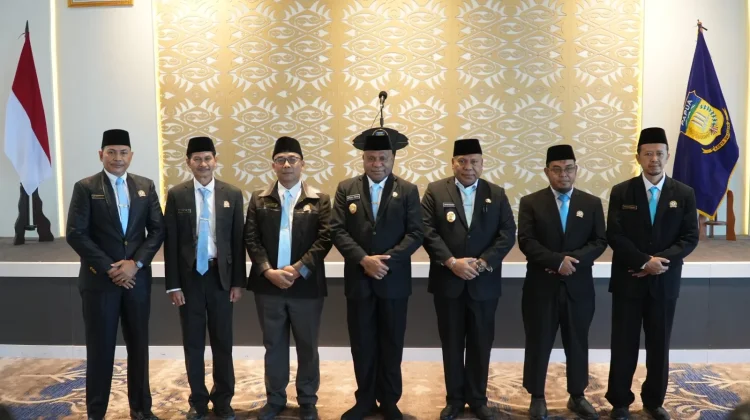Gubernur Papua  Sebut Zakat Punya Peran Besar untuk Pemberdayaan Umat