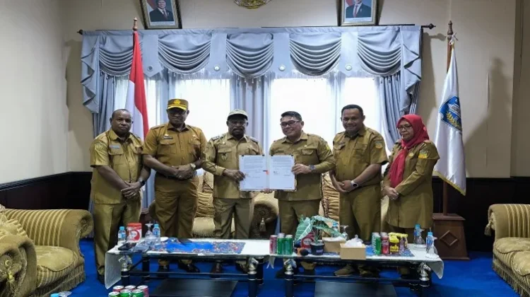 Pemprov Papua Hibahkan 60 Perangkat Starlink ke Kabupaten Jayapura