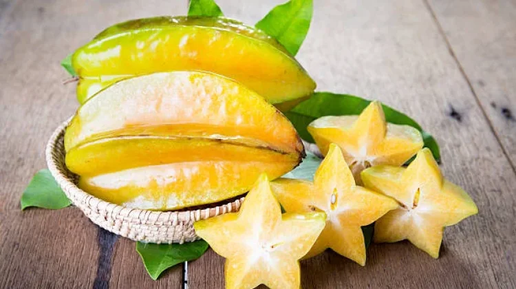 Belimbing, si Kuning yang Segar dan Penuh Manfaat