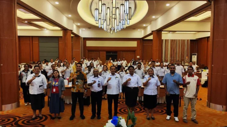 Workshop SMA Negeri 4 Jayapura untuk Cetak Guru Unggul dan Siswa Berkarakter