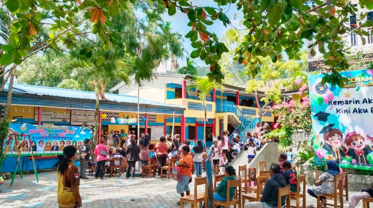 MPLS TK & SD PGRI Kampung Baru Abepura Membangun Karakter anak sejak Dini