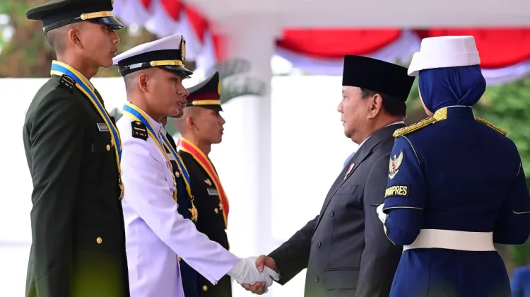 Presiden Prabowo Lantik 1.177 Perwira Remaja TNI-Polri