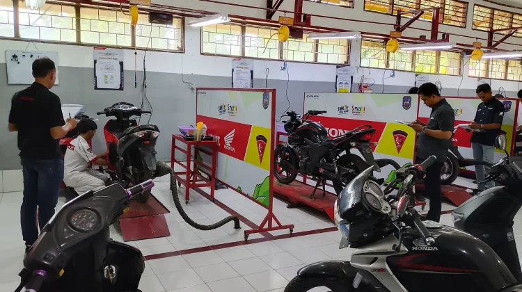 Astra Motor Papua Dorong Konsumen Manfaatkan KPB untuk Jaga Performa Motor Honda
