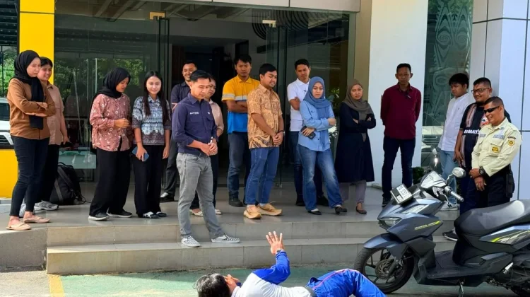 Praktik Safety Riding, Astra Motor Papua Raih Penghargaan dari United Tractors