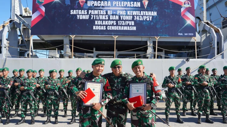 Pangdam XVII/Cenderawasih Lepas Satgas Pamtas RI-PNG