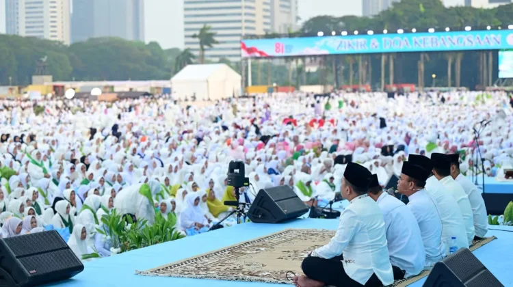 Selawat Kebangsaan Semarakkan Monas