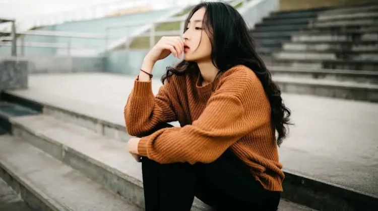 Alasan Ilmiah Mengapa Manusia Sering Melamun