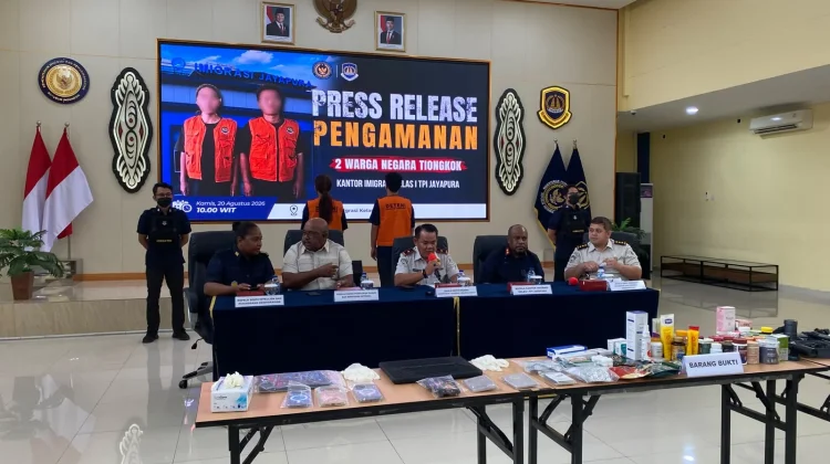Imigrasi Jayapura Amankan Dua WNA Tiongkok Diduga Salahgunakan Visa