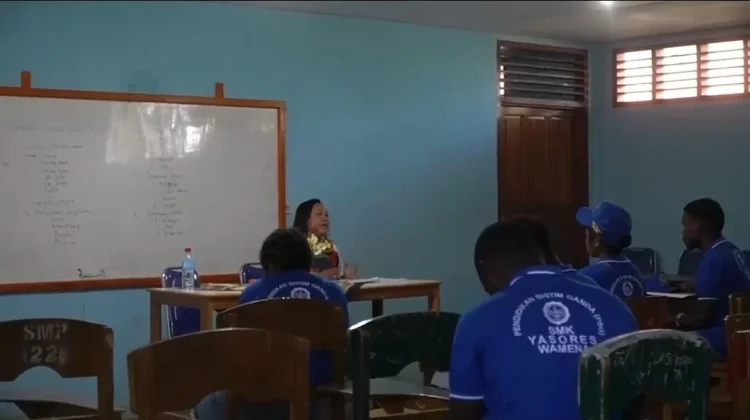 Karya Bakti Kodim 1702/Jayawijaya Revitalisasi Fasilitas SMK Yasores