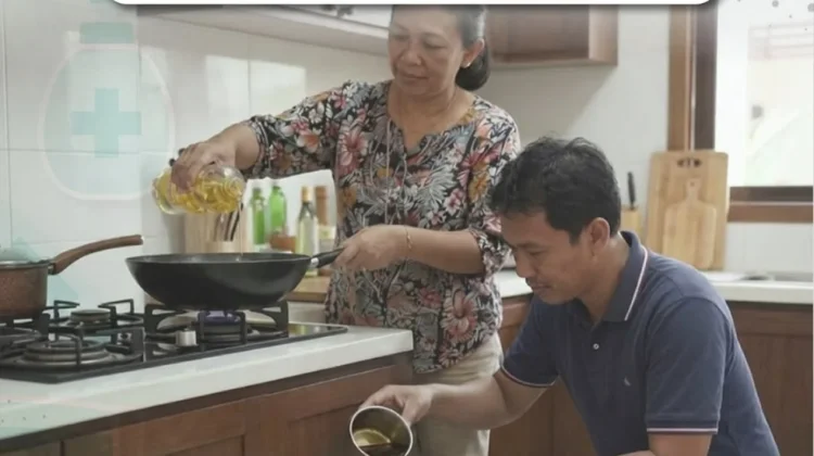 BPOM Ingatkan Bahaya Minyak Goreng Dipakai Berulang