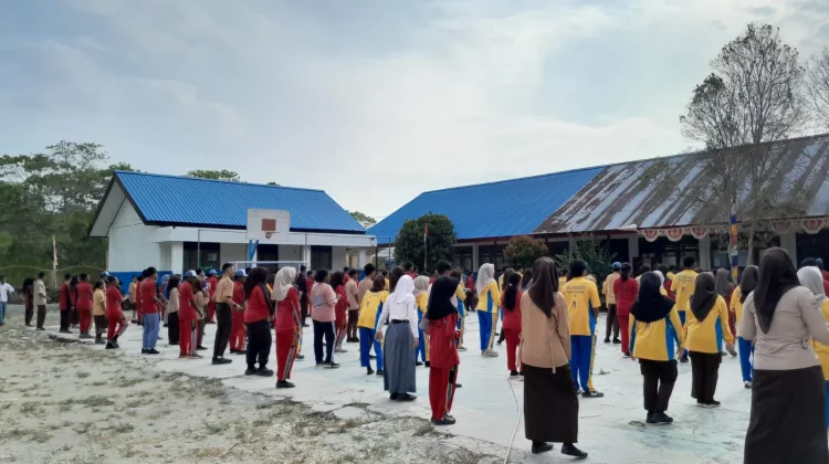 SMA Negeri 6 Skouw Rutin Gelar Senam Anak Indonesia Sehat