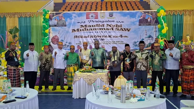 Abisai Rollo Ajak Perkuat Kerukunan di Peringatan Maulid Nabi dan Milad KOMPAK