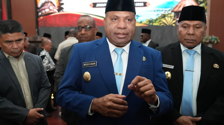 Gubernur Fakhiri Minta PT Irian Bhakti Papua Selesaikan Gaji dan Pesangon