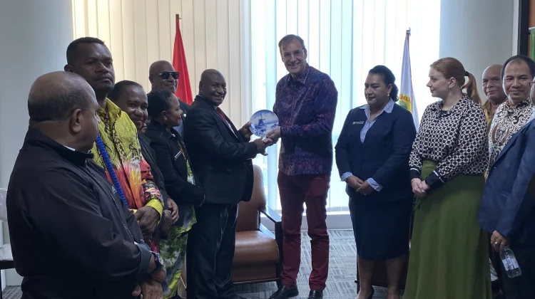 MRP Dorong Kerja Sama Belanda Perkuat Pendidikan dan Kesehatan Papua