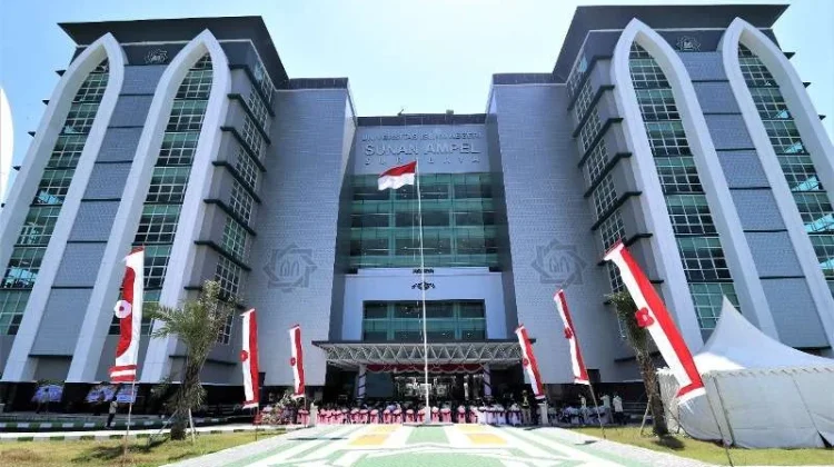 Menag Berhentikan Prof Muzakki sebagai Rektor UIN Surabaya