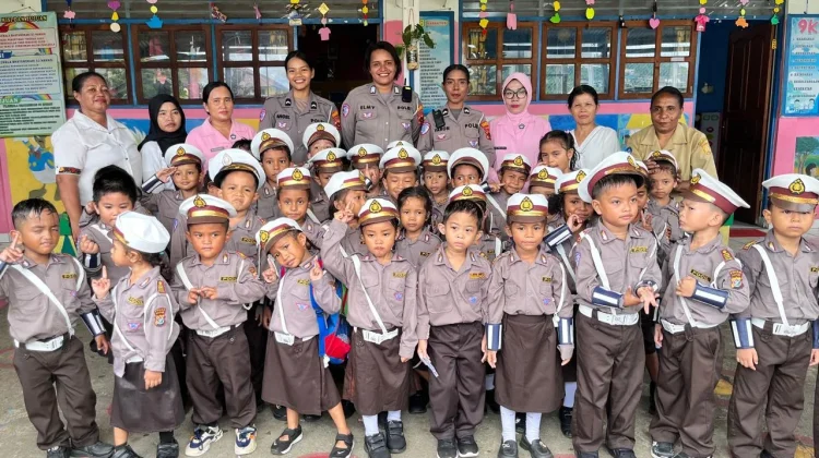 Satlantas Polresta Jayapura Kota Tanamkan Keselamatan Lalu Lintas sejak Dini