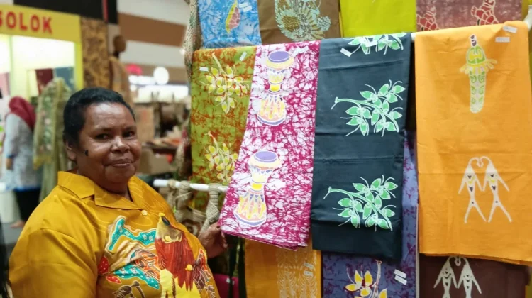 Dekranasda Jayapura Promosikan Kerajinan Port Numbay di Kriyanusa