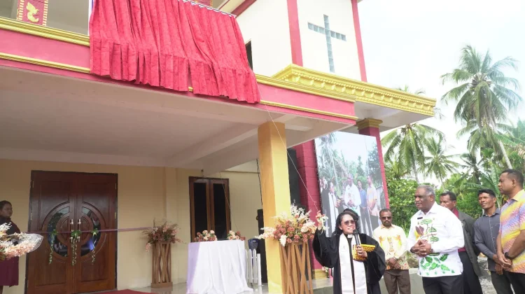 Wali Kota Jayapura Resmikan Gedung Gereja GKII Nehemia Skouw