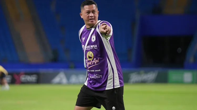 Alasan Persipura Merombak Jajaran Tim Kepelatihan