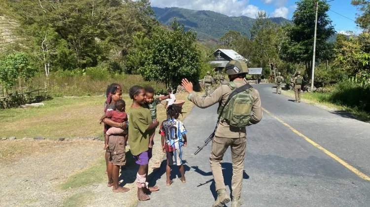 Patroli Humanis, Satgas ODC Jaga Kamtibmas di Distrik Muara Puncak Jaya