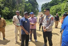 Kapolres Jayapura Dampingi Kunker Bupati ke Kemtuk